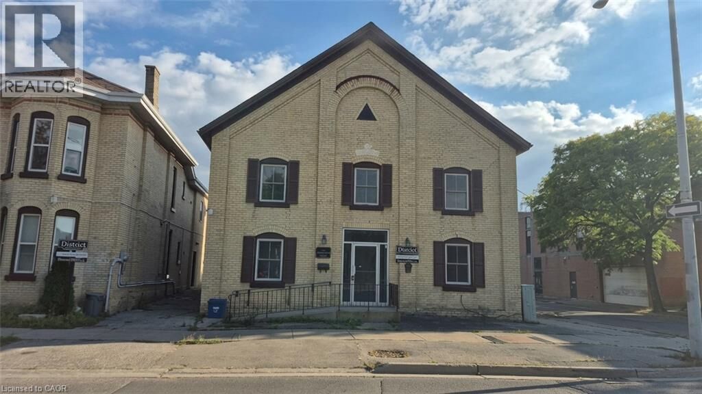 Property Photo:  35 Wellington Street 1U  ON N3P 1S8 