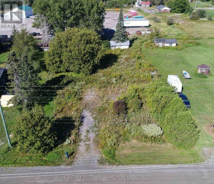 Property Photo:  494356 Ninth Road  ON P0J 1H0 