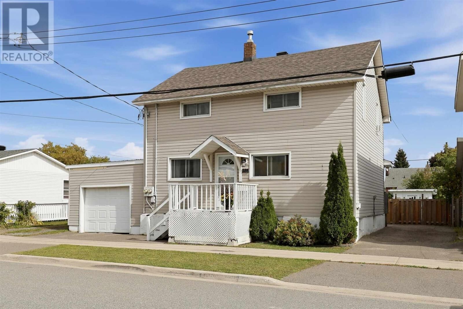 Property Photo:  386 Second Ave  ON P6C 4N3 