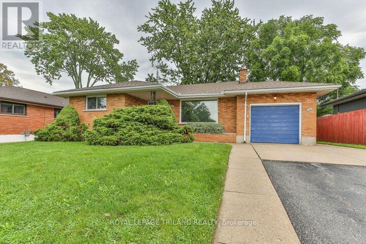 Property Photo:  242 Burlington Street  ON N5Z 3W5 