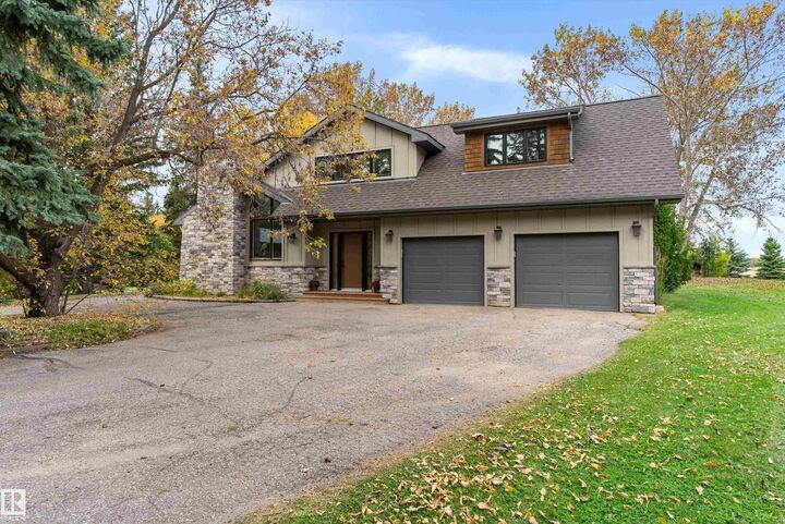 Property Photo: 52224 Rge Road 275 14 AB T7Y 2V7