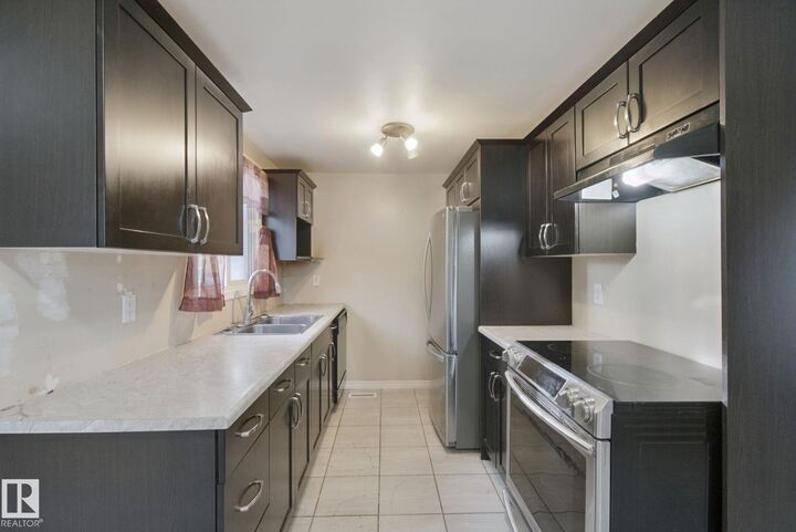 Property Photo:  193F Homestead Crescent NW  AB T5A 2Y2 