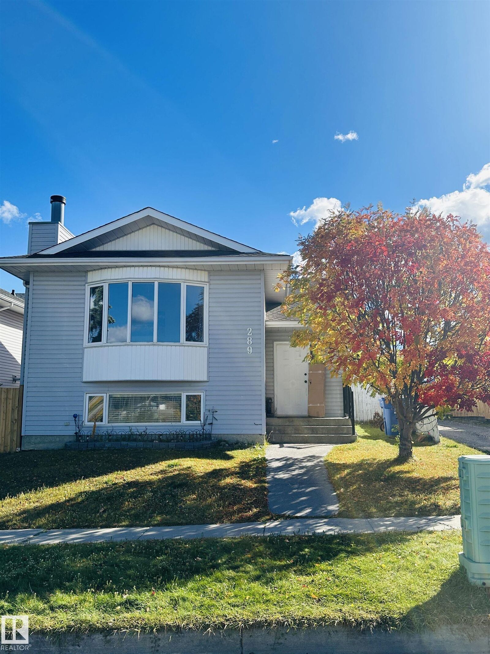 Property Photo:  289 Tocher Avenue  AB T7V 1H6 