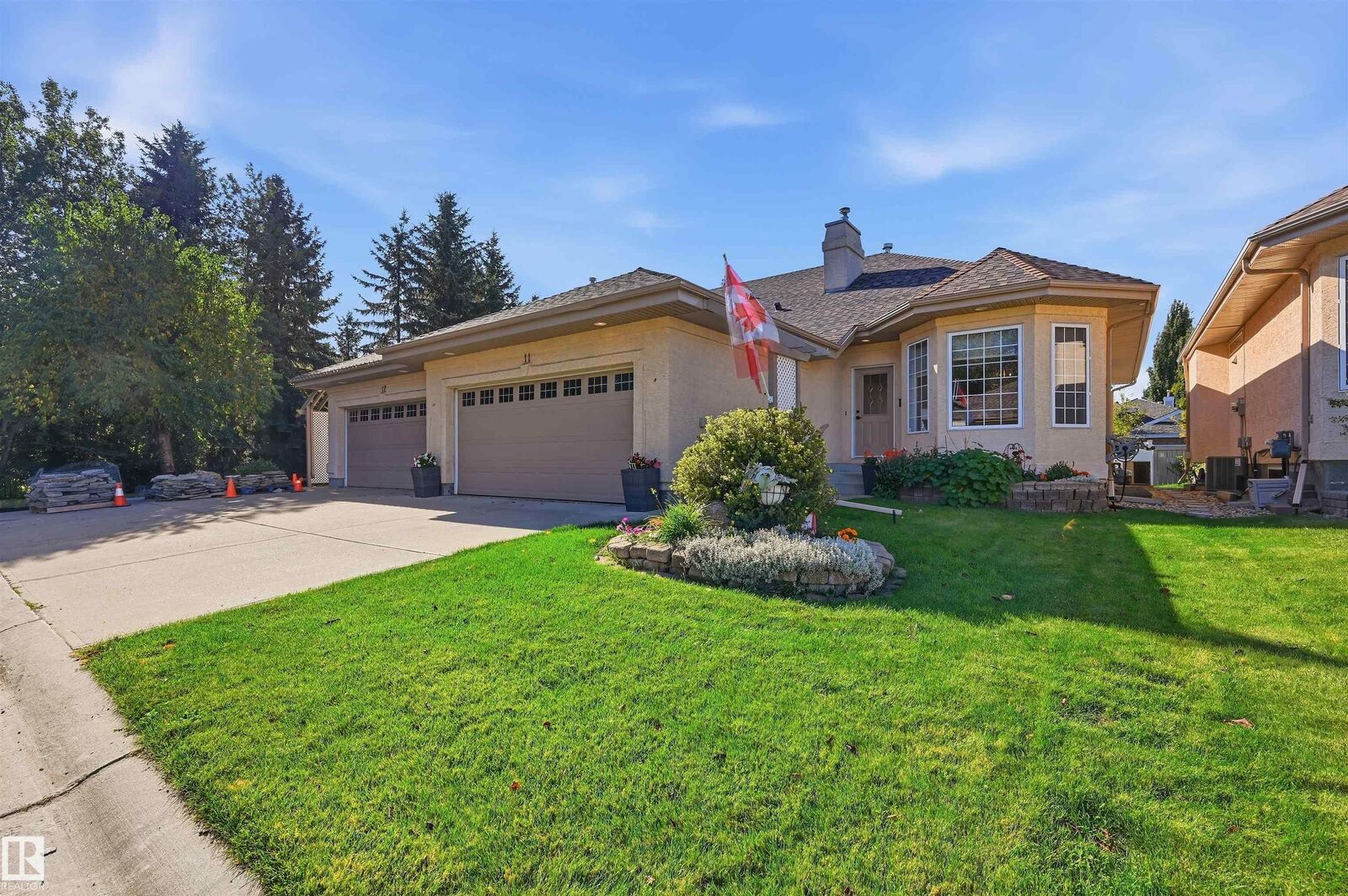 Property Photo:  170 Kingswood Boulevard 11  AB T8N 6Z6 