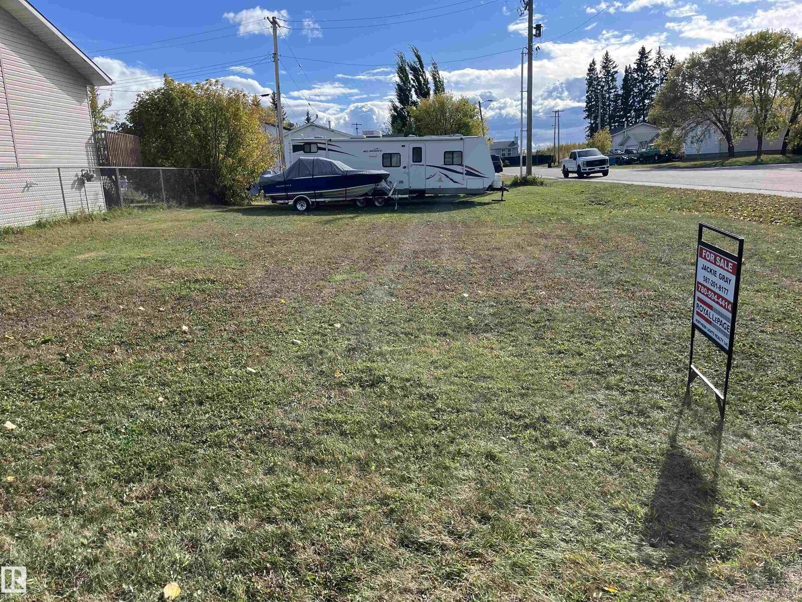 Property Photo:  5114 51 Avenue  AB T0A 0B0 