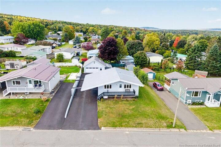 Property Photo:  23 Harding Drive  NB E6G 1C1 