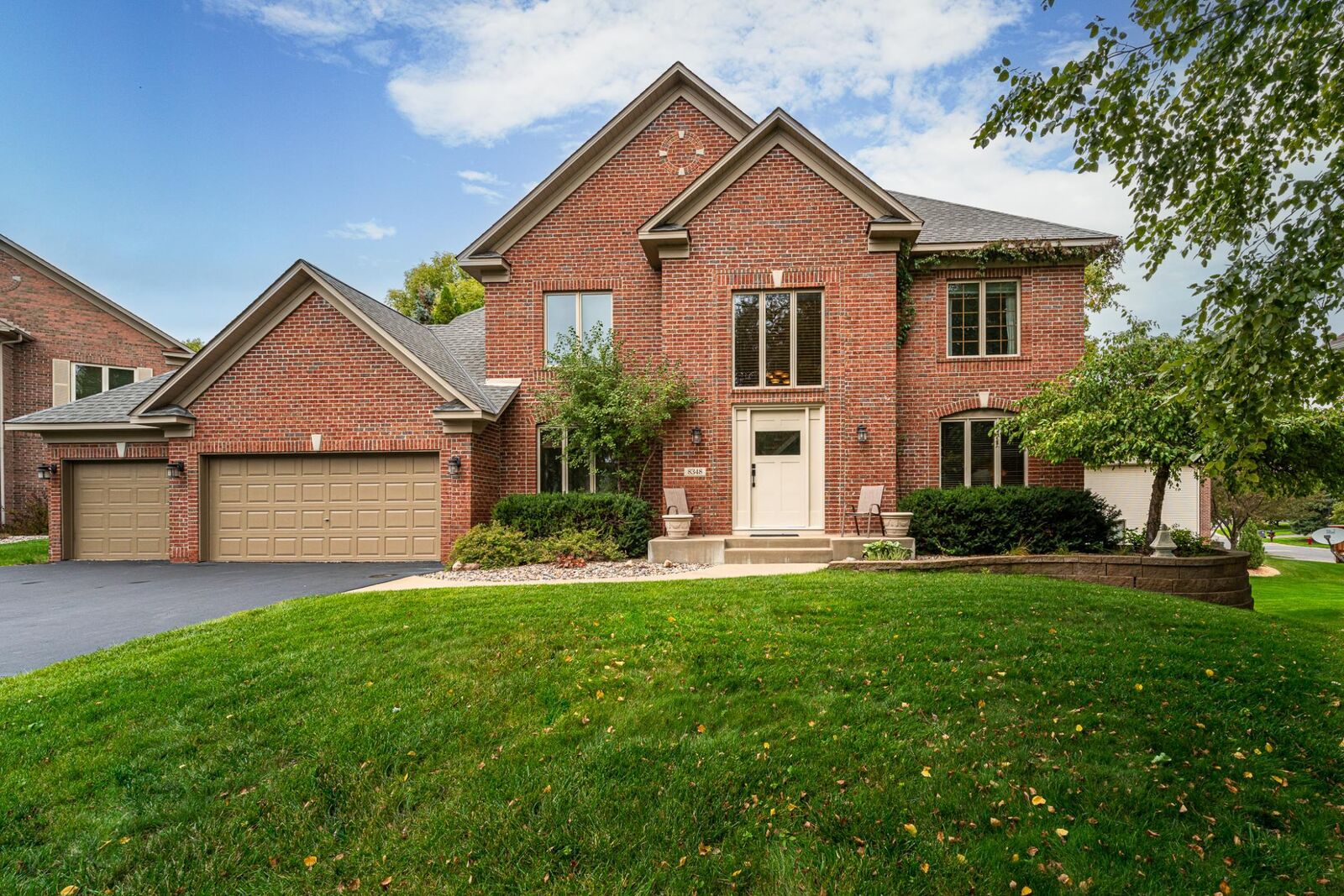Property Photo: 8348 Foxberry Drive MN 55378