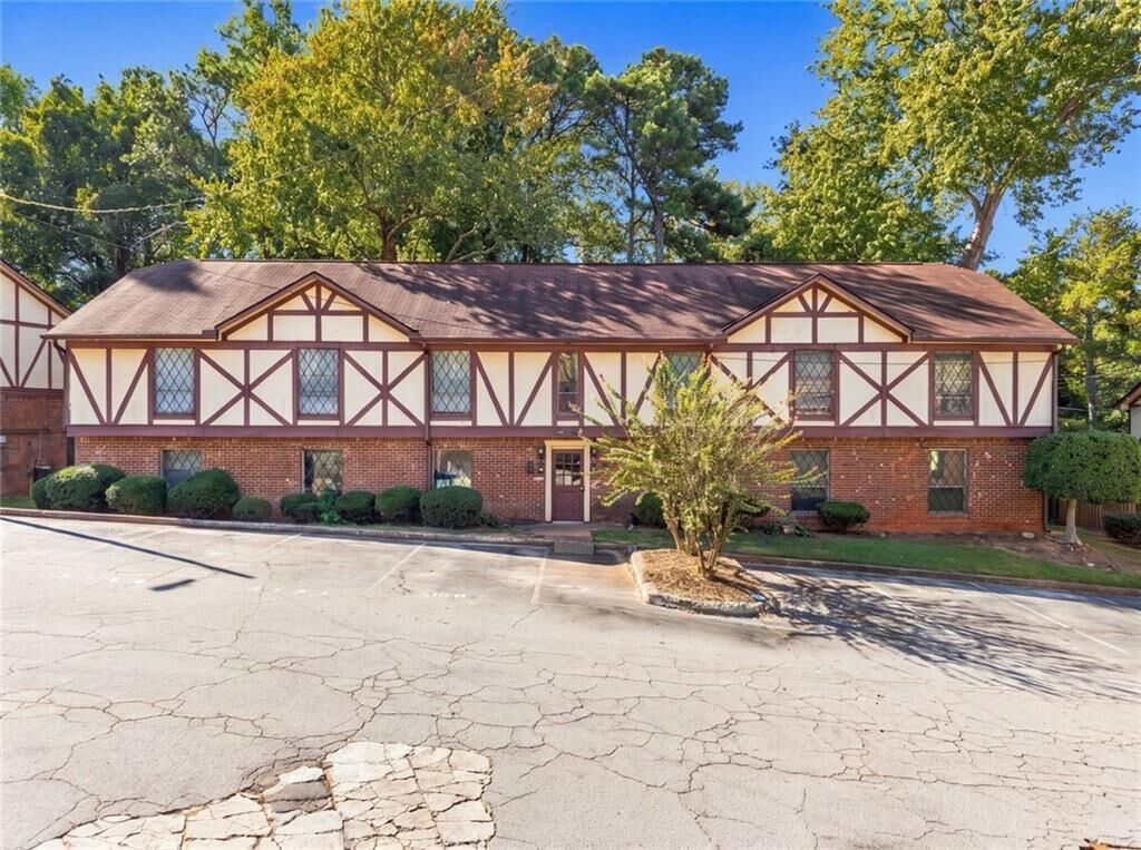 Property Photo:  3188 Abbeywood Drive  GA 30034 