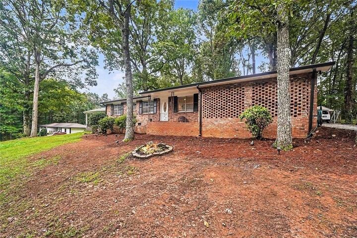 Property Photo:  5714 Amalfi Way  GA 30135 