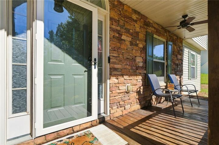 Property Photo:  37 Jacobs Bend  GA 30175 