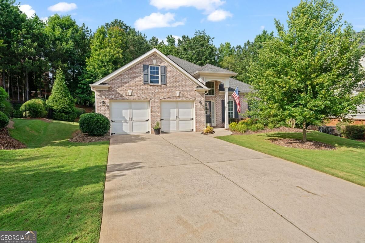Property Photo:  5623 Lancashire Lane  GA 30041 