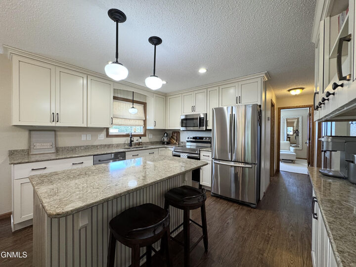 Property Photo:  121 Renner Road  ND 58577 