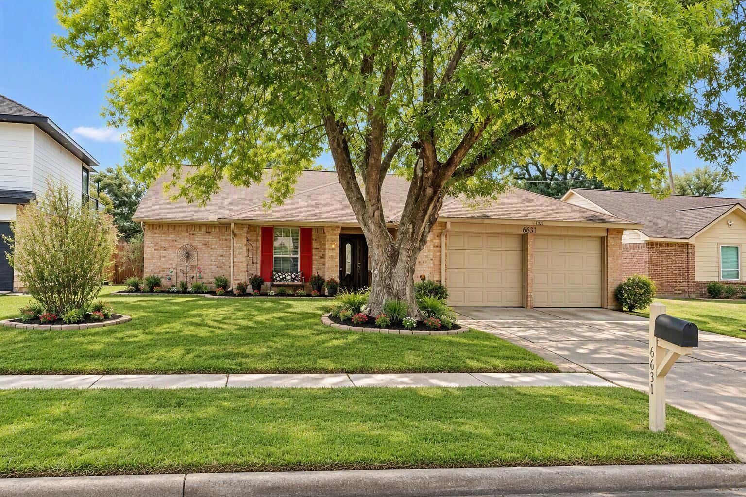 Property Photo:  6631 Inwood West Drive  TX 77088 