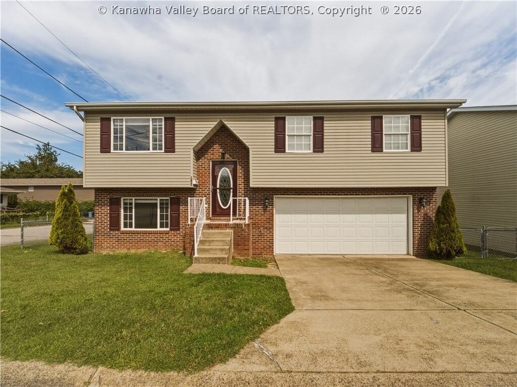 Property Photo:  1702 Jackson Avenue  WV 25177 