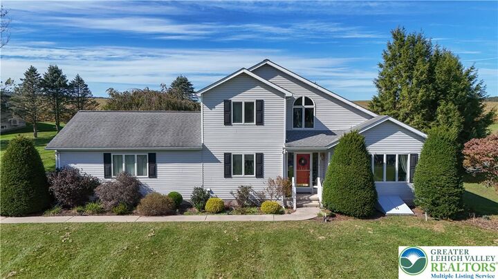 Property Photo:  1319 Shady Lane  PA 18252 