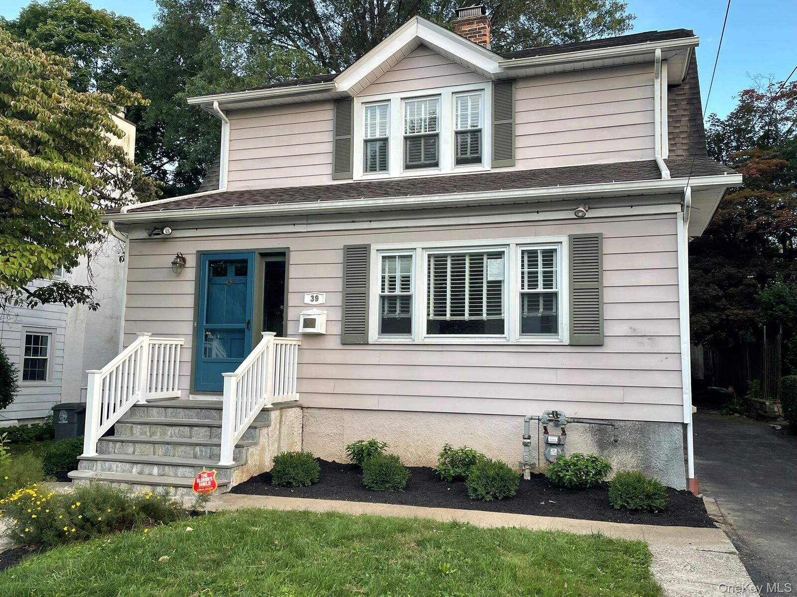 Property Photo:  39 Archer Avenue  NY 10603 