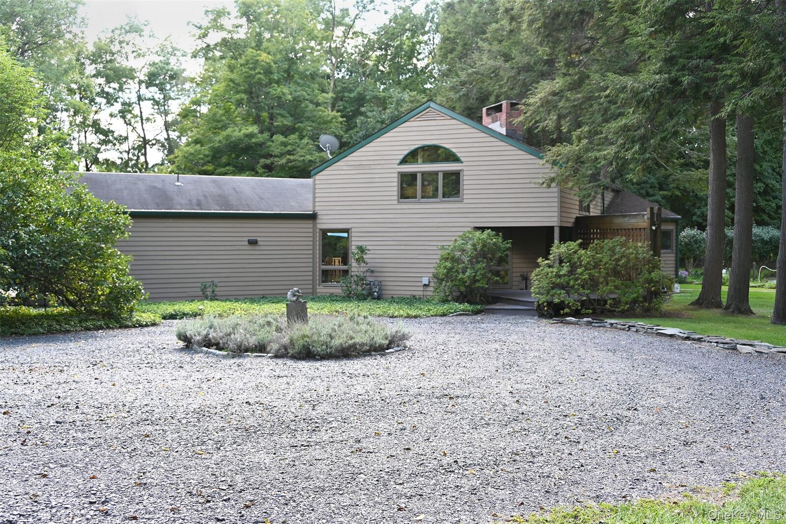 Property Photo:  65 Colonial Avenue  NY 10990 