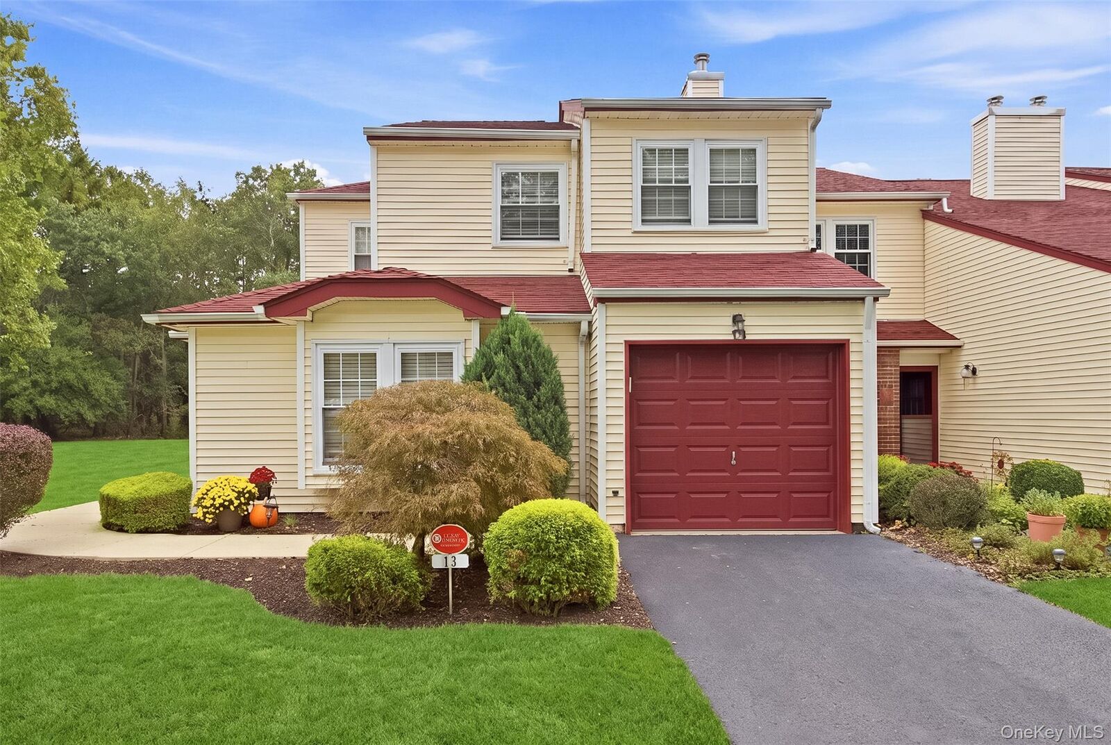 Property Photo:  13 Hancock Court  NY 11727 