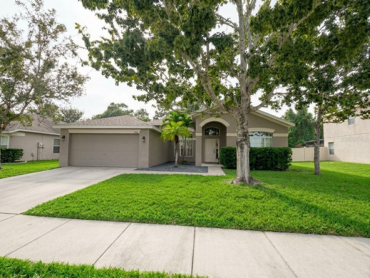 Property Photo:  1419 Blue Marlin Boulevard  FL 34691 