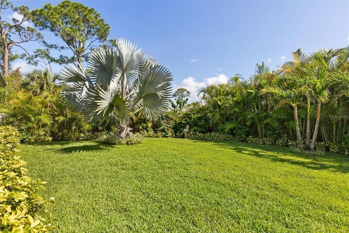 Property Photo: 2420 Sheila Lane FL 34286