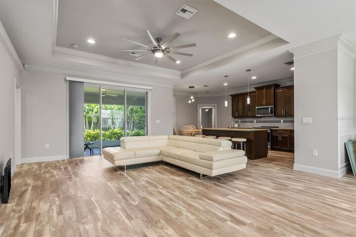 Property Photo: 2420 Sheila Lane FL 34286
