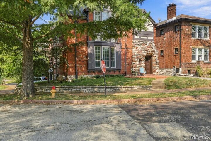 Property Photo: 7379 Amherst Avenue MO 63130