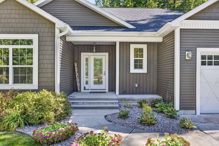 Property Photo: 19100 Joslin Circle MI 49307