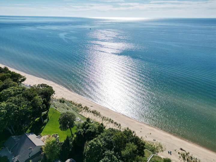 Property Photo: 5285 N Lakeshore Drive MI 49424