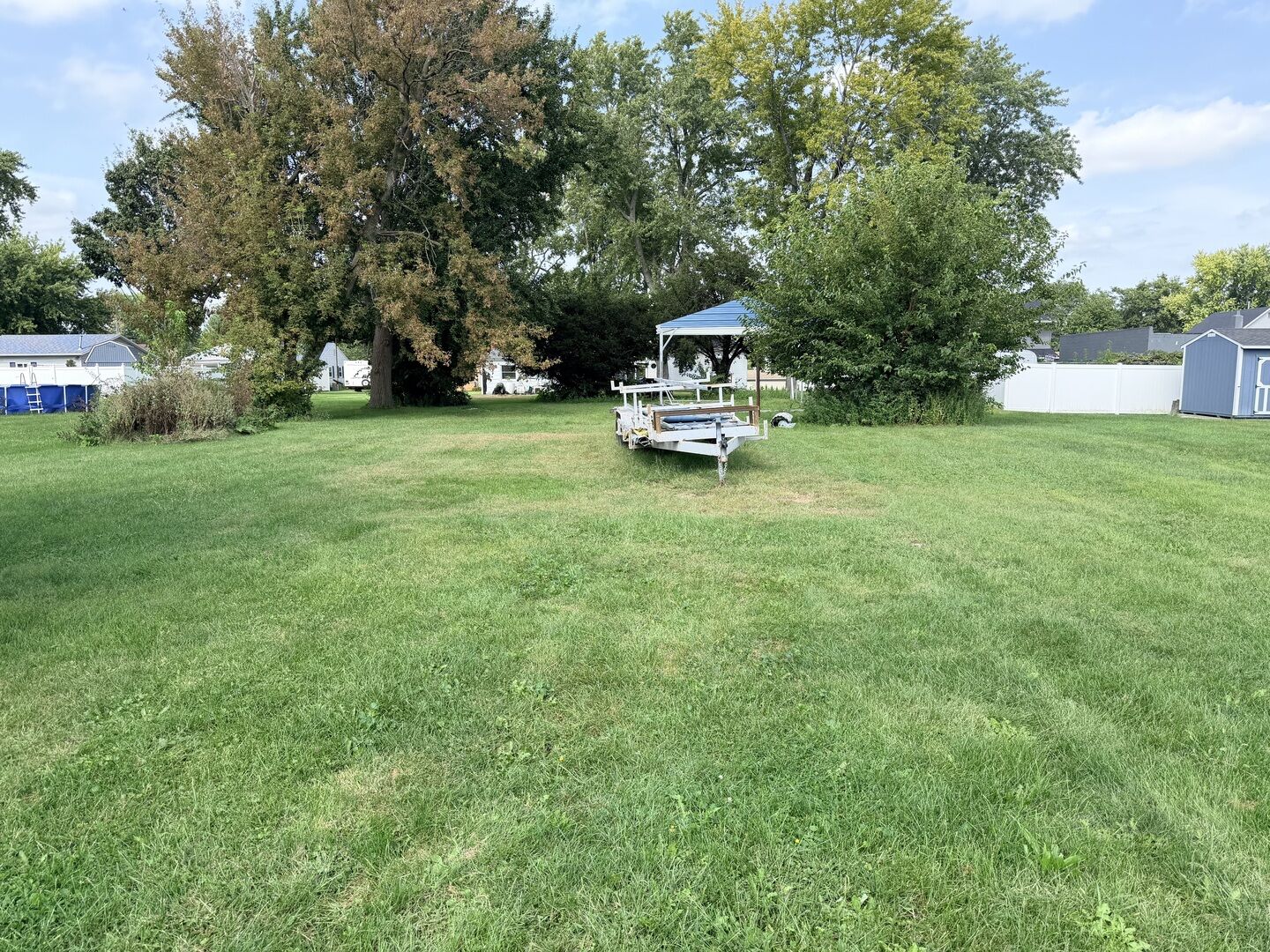 Property Photo: 420 Richards Street IL 61348