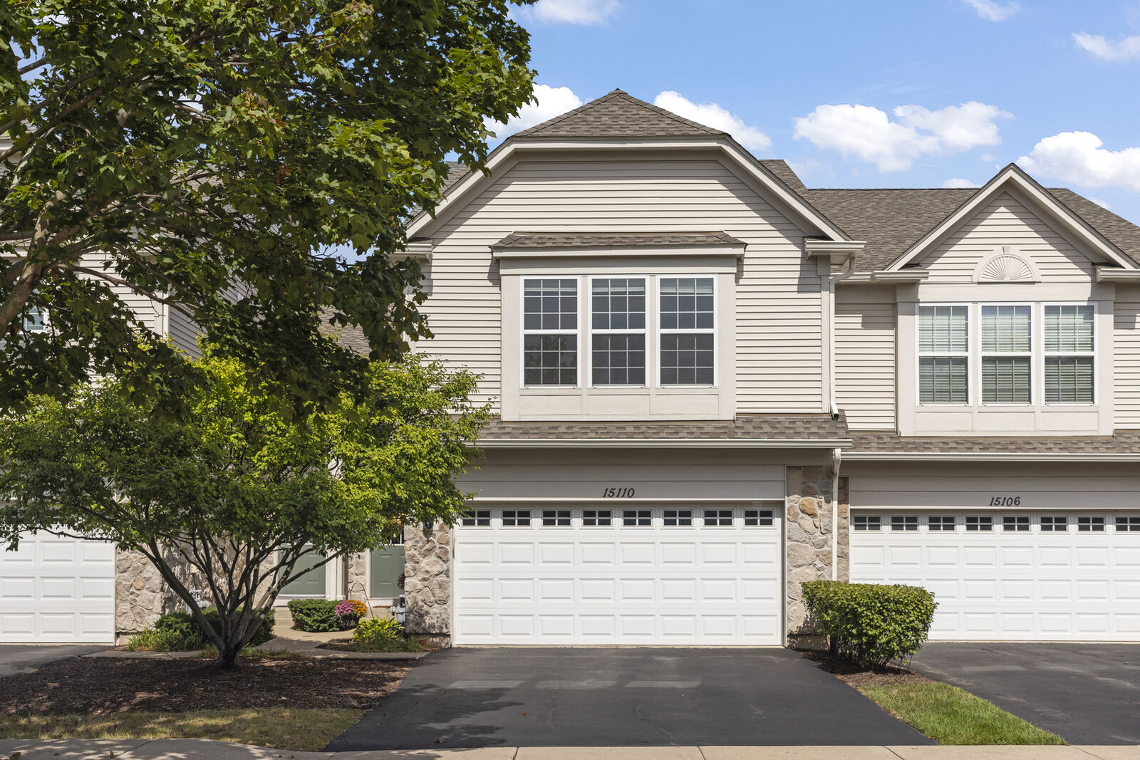 Property Photo:  15110 W Laurel Lane  IL 60441 