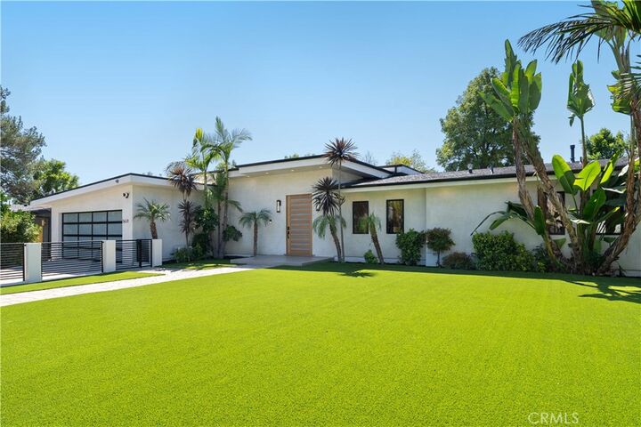 Property Photo: 5631 Wilhelmina Avenue CA 91367