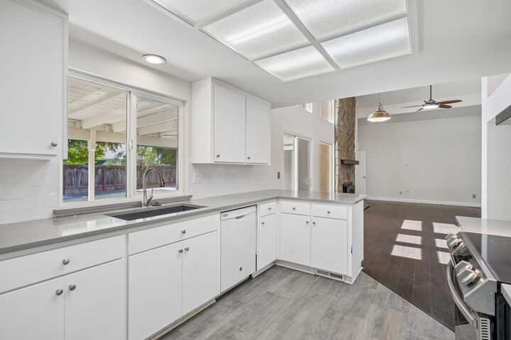 Property Photo:  2100 Sandpoint Drive  CA 95358 