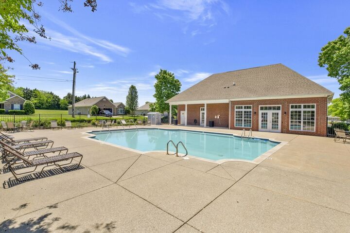 Property Photo: 1472 Standish Dr TN 37087