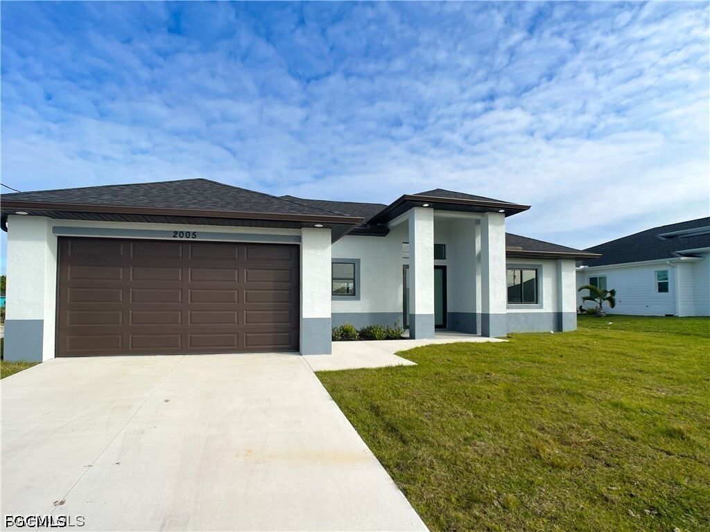 Property Photo:  2602 Diplomat Parkway W  FL 33993 