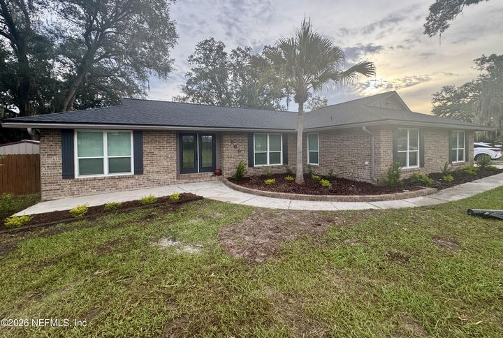 Property Photo: 669 Ridgestone Court FL 32065