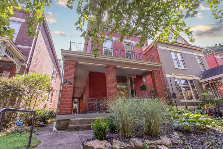 Property Photo:  546 E 4th Street  KY 41071 