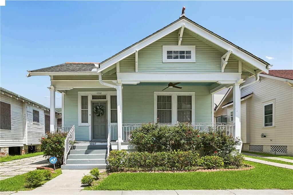 Property Photo: 3907 General Taylor Street LA 70125