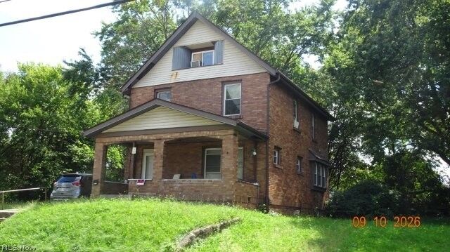 Property Photo: 1194 Laird OH 44320