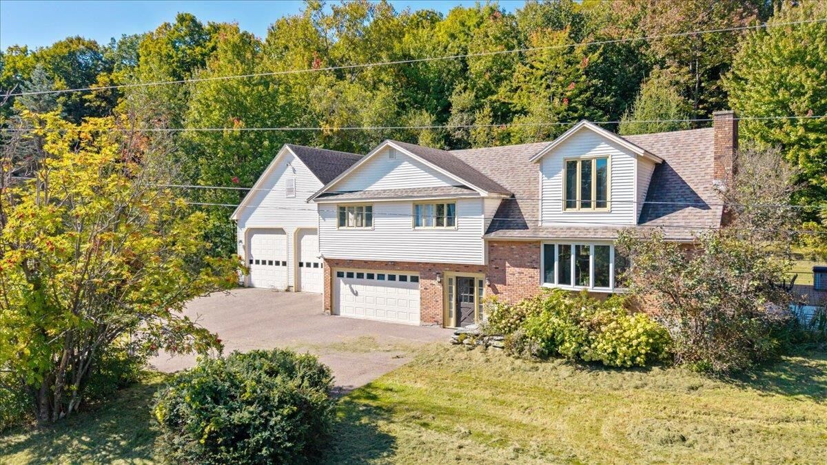 Property Photo:  1883 Pond Road  VT 05461 
