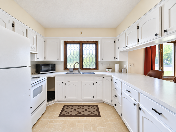 Property Photo:  821 3rd Avenue NE  MN 56479 
