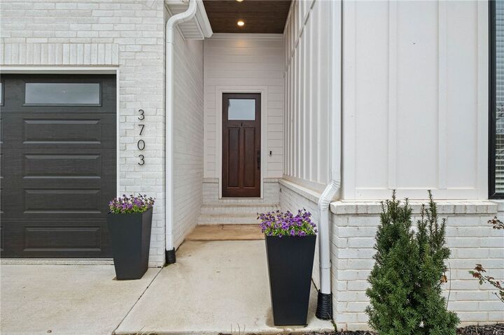 Property Photo: 3703 SW Radiance Avenue AR 72713