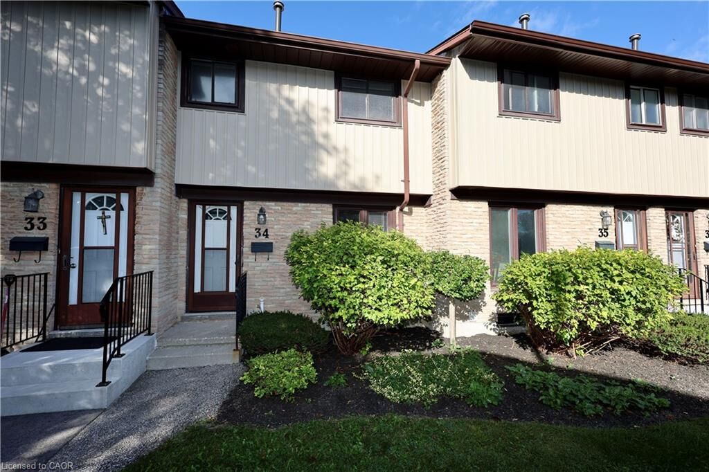 Property Photo:  91 Avonwood Drive 34  ON N4Z 1B2 