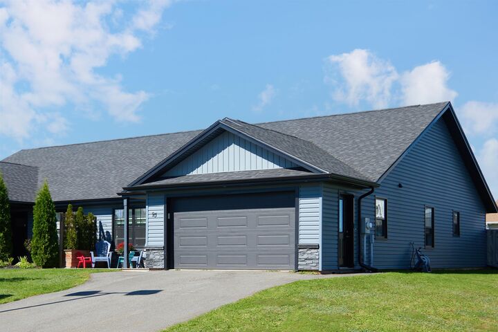 Property Photo:  93 Keri Drive  PE C0A 1H0 