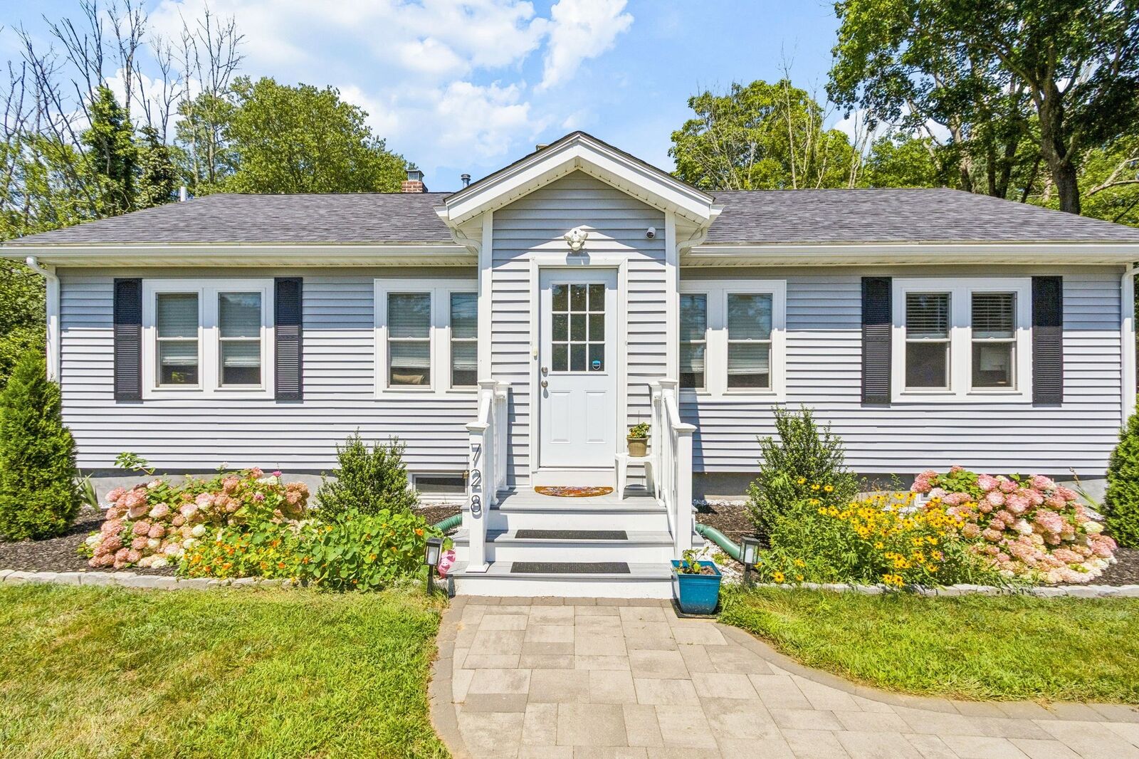 Property Photo: 728 Pleasant St MA 02703