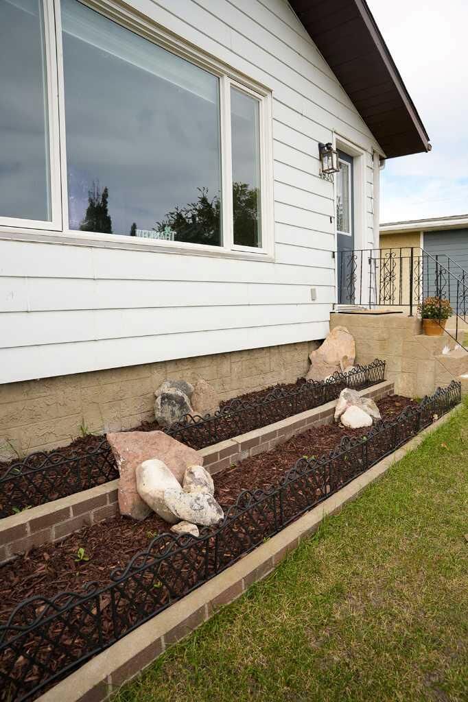 Property Photo:  4930 47 Street  AB T0B 2L0 