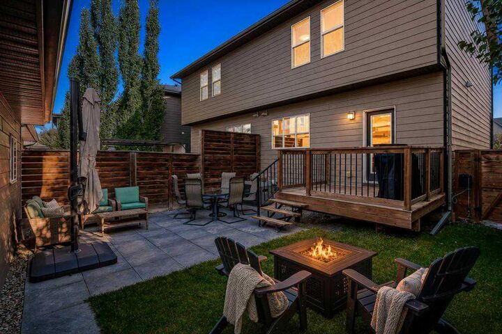 Property Photo:  1270 Walden Drive SE  AB T2X 2H5 