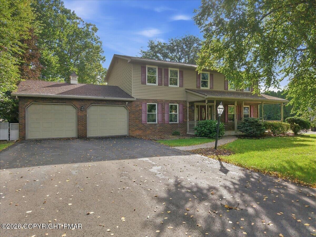 Property Photo:  714 Lexington Road  PA 18064 