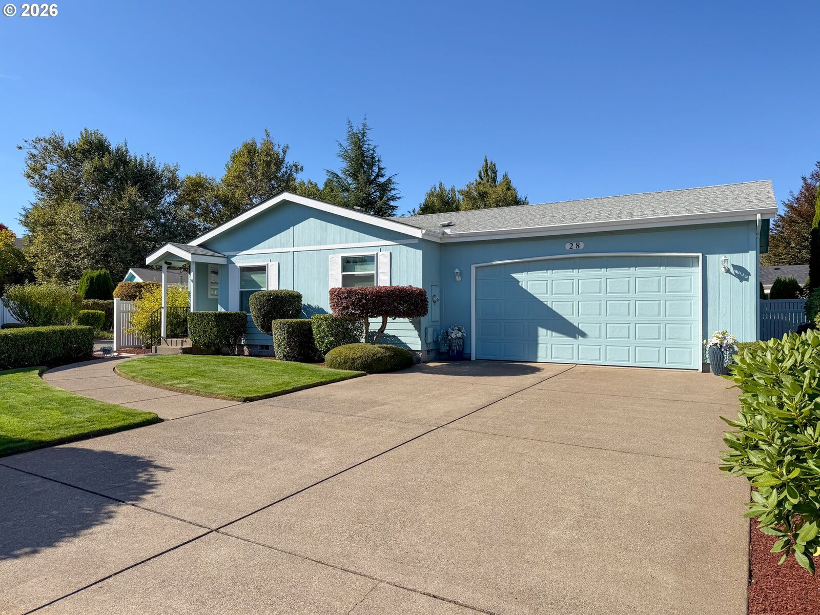 Property Photo:  3220 Crescent Ave 28  OR 97408 