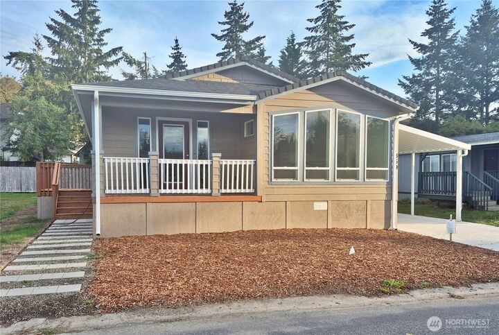 Property Photo: 359 NE Saturn Lane WA 98311