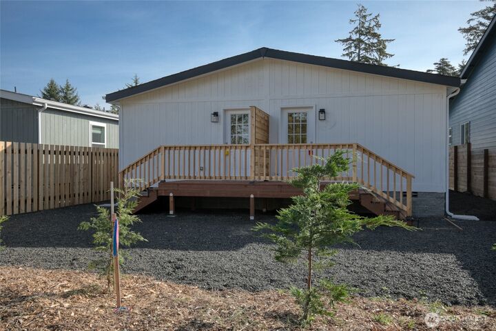 Property Photo: 627 -A Sunset Avenue NE WA 98569